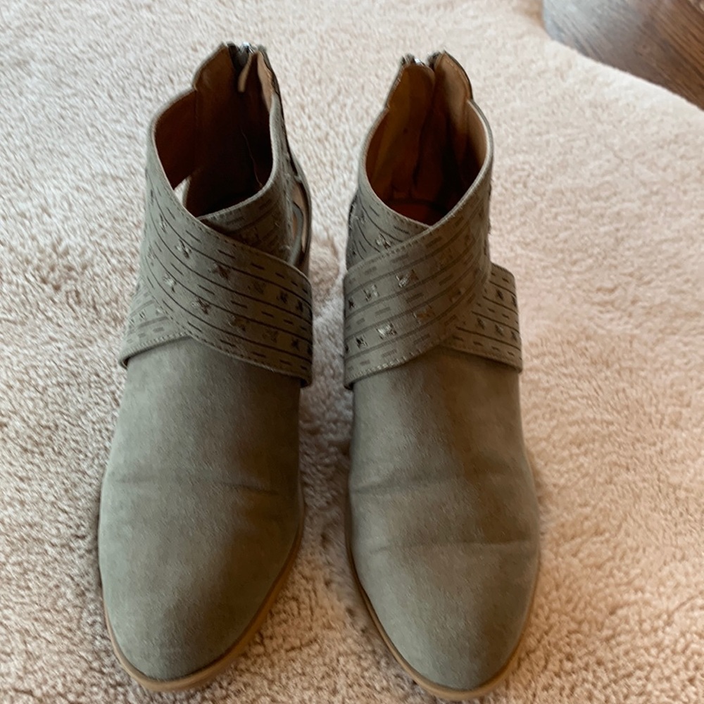 Quips shoes